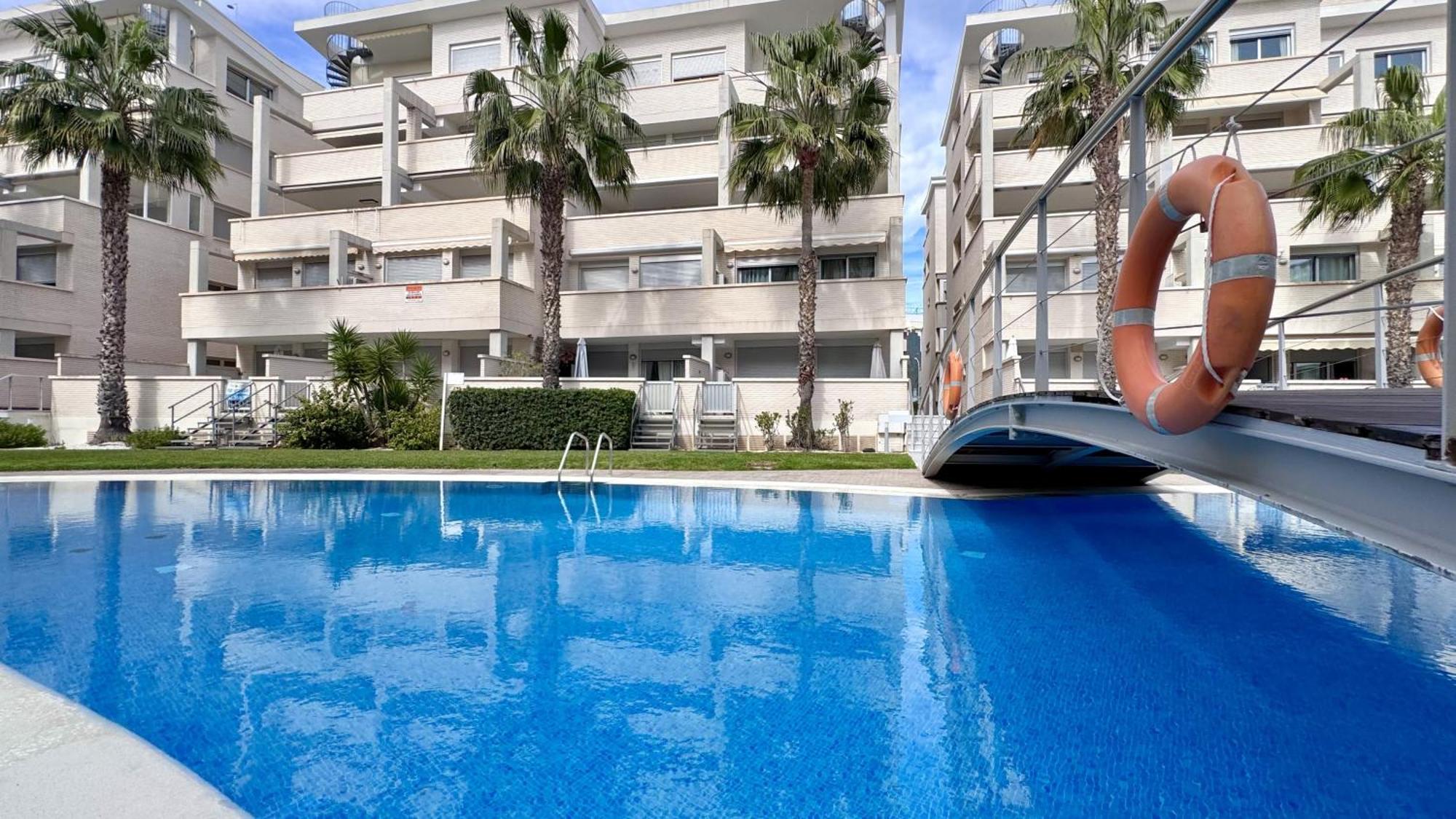 Elegance - Vacaciones Y Bienestar Apartment Denia Bagian luar foto